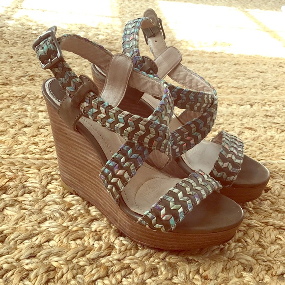 Frye Wedges size 8.5 - Picture 1 of 8